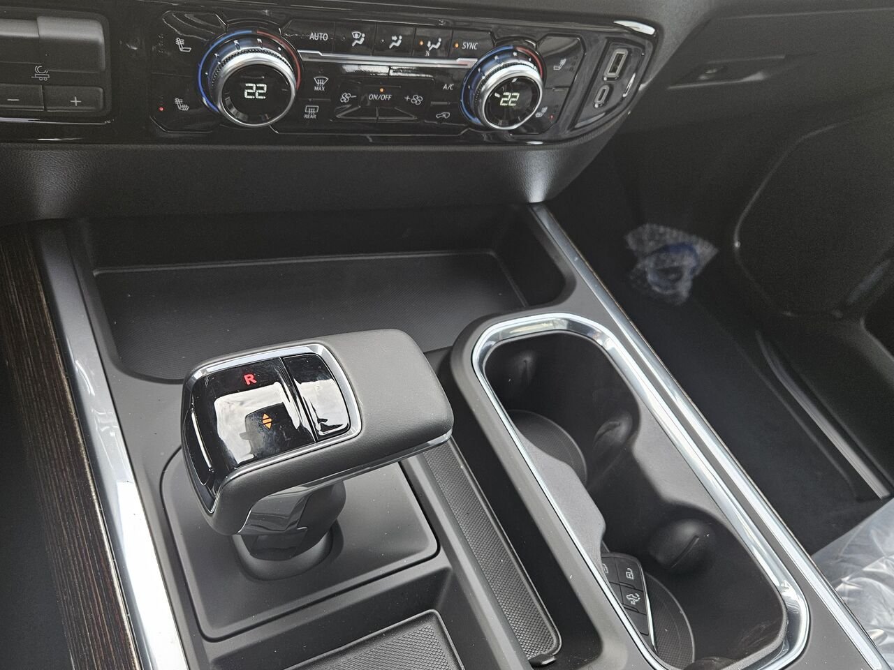 GMC Sierra 1500 Elevation cabine multiplace 4RM 157 po 2026 NOIR ONYX Thetford Mines - photo #15