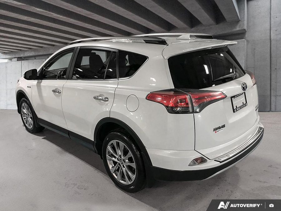 2017 Toyota RAV4 Hybrid 2017 White