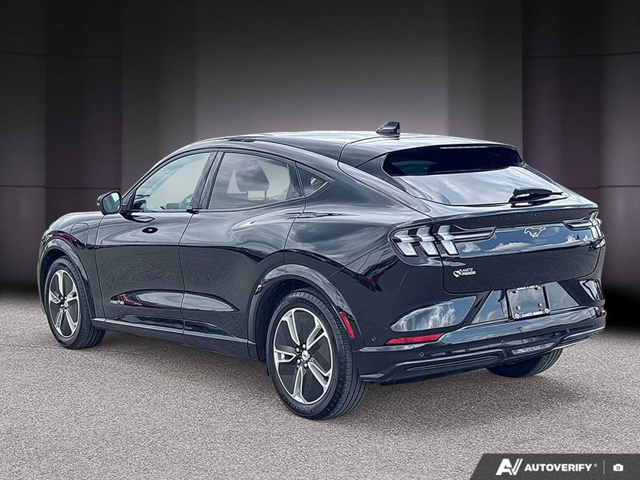 Ford Mustang Mach-E 3FMTK3S54PMA92136 2023 Noir Mirabel - photo #2