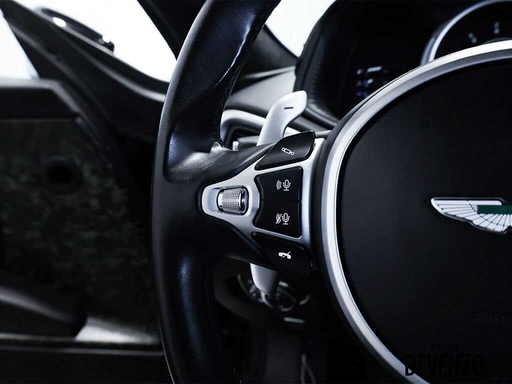 Aston Martin DB11 2017 Noir Saint-Eustache - photo #18