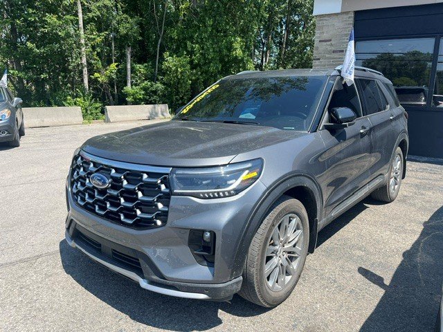 Ford Explorer Platinum 4 RM 2025 Gris