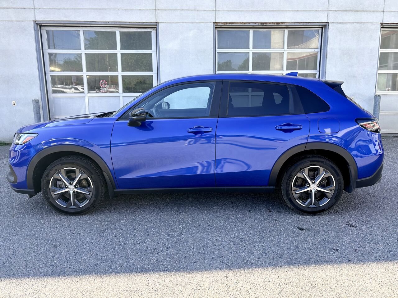 2025 Honda HR-V Blue Mont-Laurier - photo #5