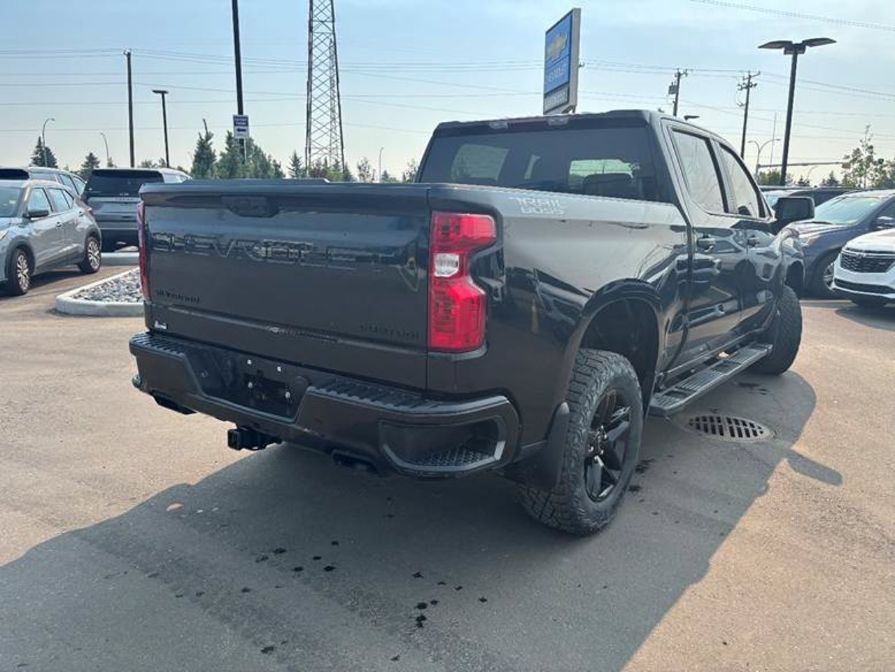 2024 Chevrolet Silverado 1500 4WD Crew Cab 147 Custom Trail Boss Black Sherwood Park - photo #4