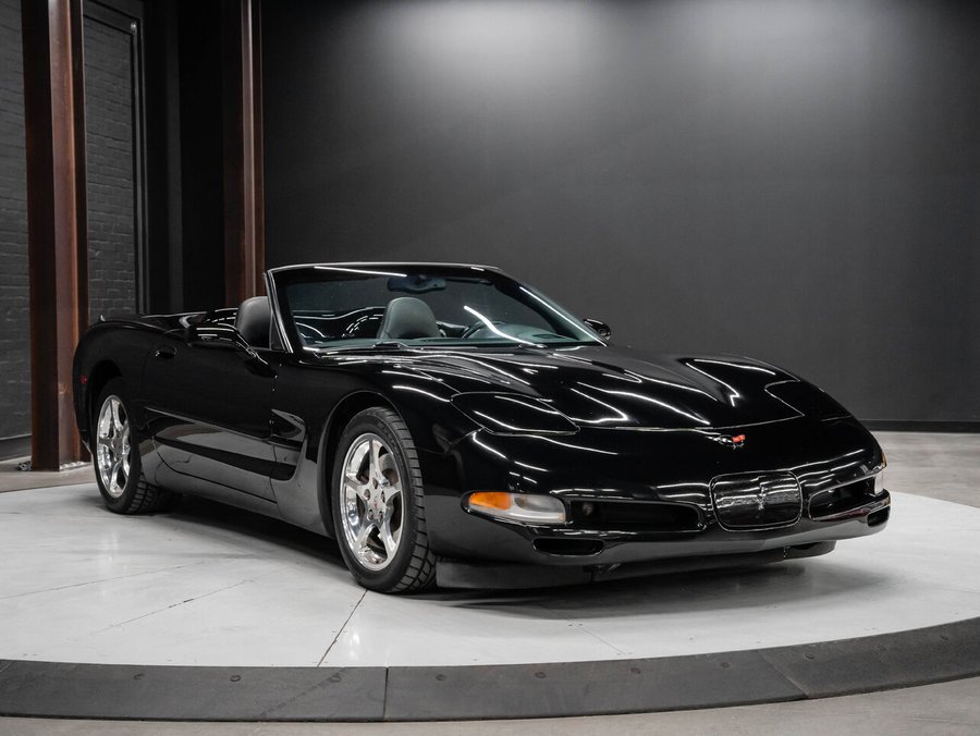 2002 Chevrolet Corvette 2002 Black