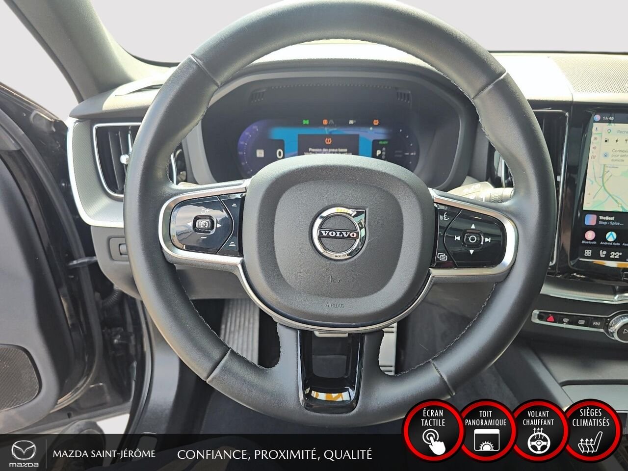 2022 Volvo XC60 Recharge T8 R-Design hybride rechargeable | POLESTAR | TOIT PANORAMIQUE | AWD | CUIR | Black Saint-Jérôme - photo #13