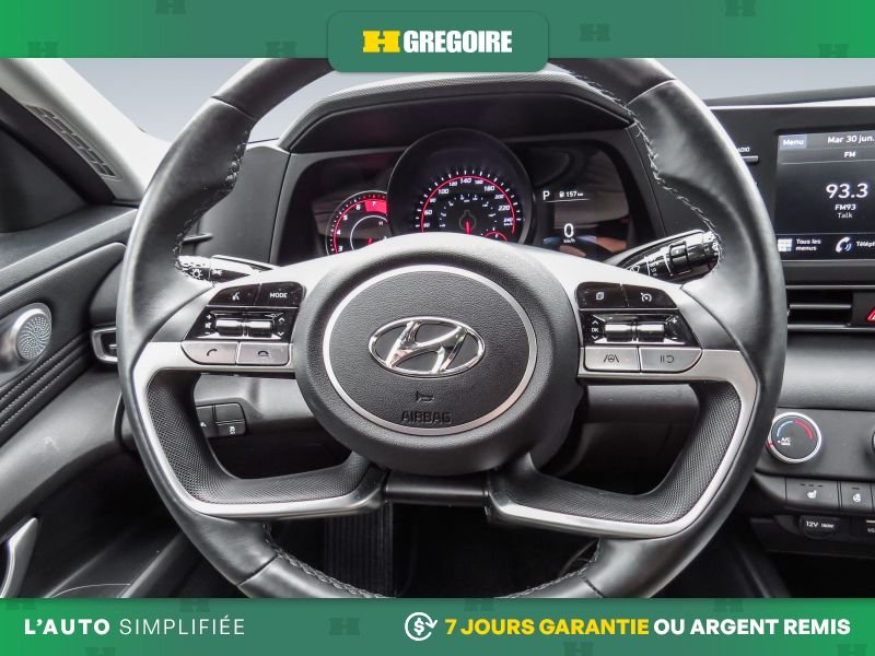 Hyundai Elantra 2023 Blanc Laval - photo #15