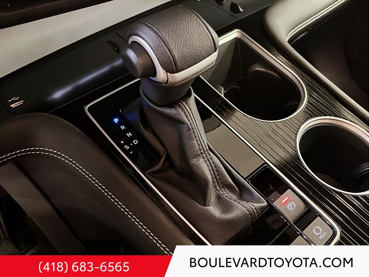 2025 Toyota Sienna 99661A-50 | XSE, AWD, 7 PASSAGERS Celestial Silver Metallic Québec - photo #16