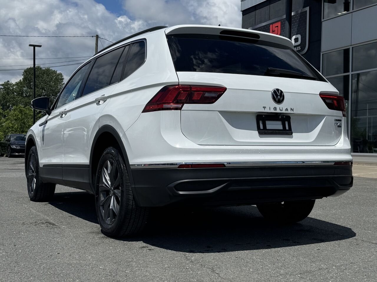 Volkswagen Tiguan 7 PASSAGERS 2022 Blanc Granby - photo #4