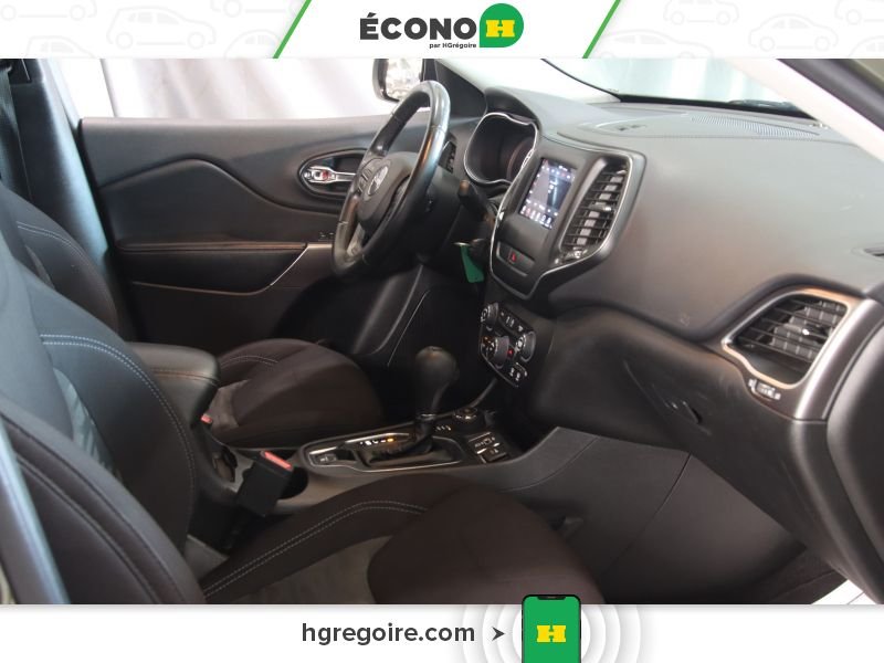 2019 Jeep Cherokee Green Laval - photo #26