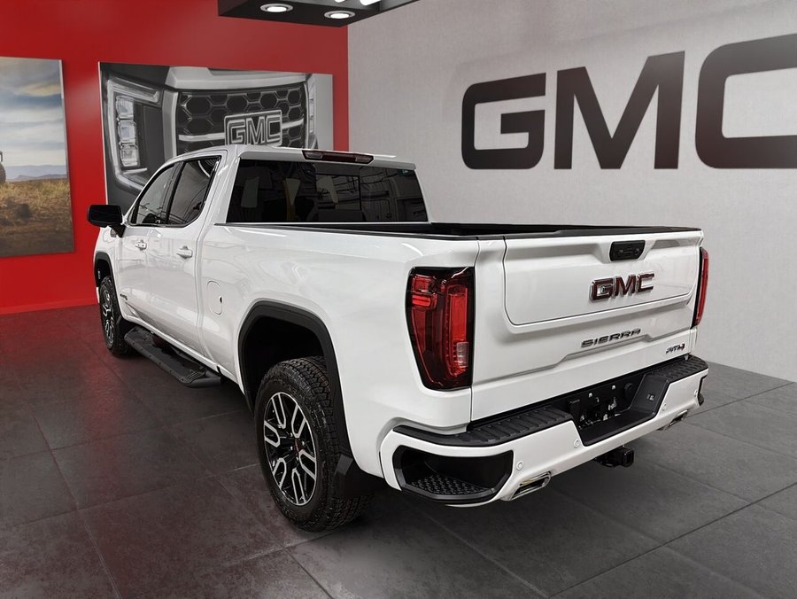 GMC Sierra 1500 AT4 cabine multiplace 4RM 157 po 2026 BLANC SOMMET