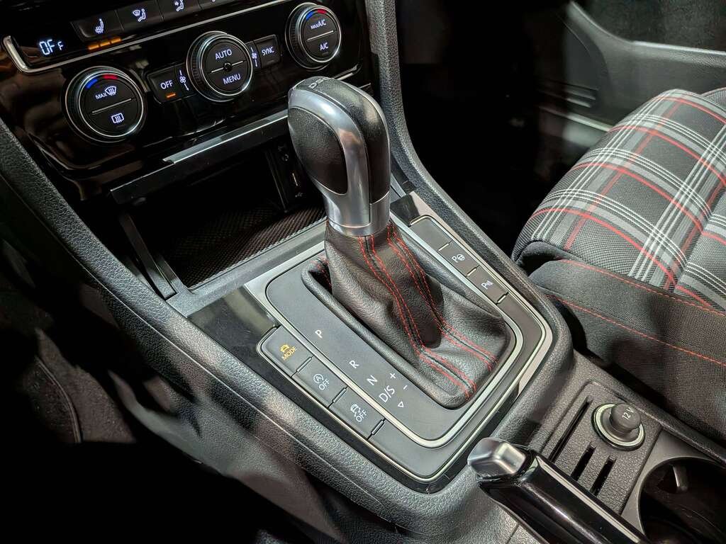 Volkswagen Golf GTI 2018 Noir Val-David - photo #26