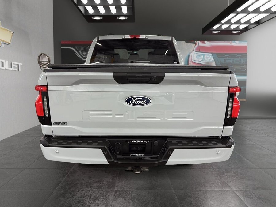 2024 Ford F-150 LIGHTNING 4WD + GARANTIE DISPONIBLE 2024 Grey