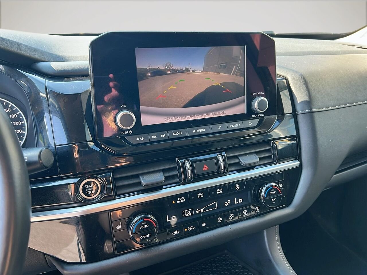 2022 Nissan Pathfinder S Black Québec - photo #16