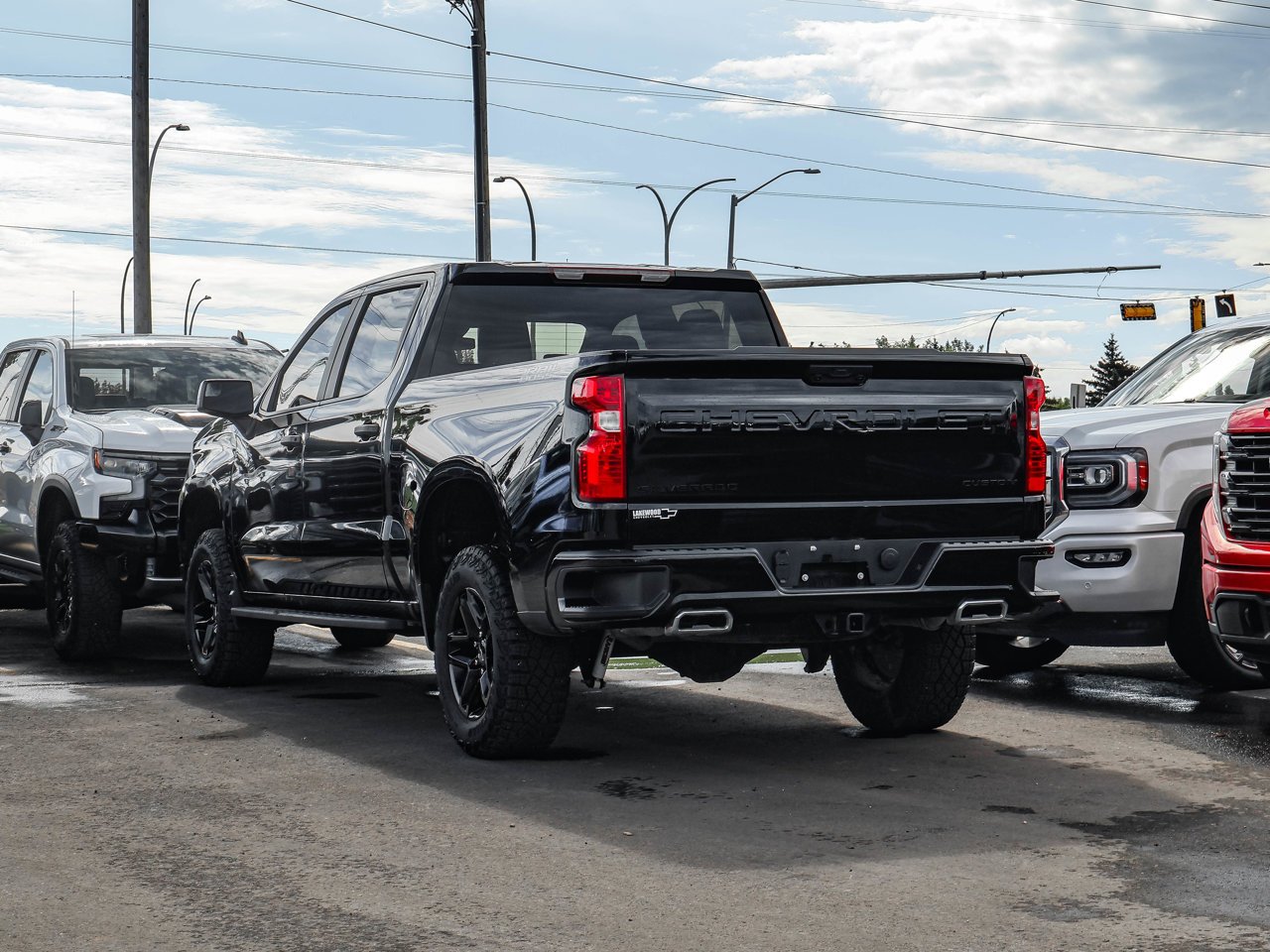 2024 Chevrolet Silverado 1500 4WD Crew Cab 147 Custom Trail Boss Black Sherwood Park - photo #5