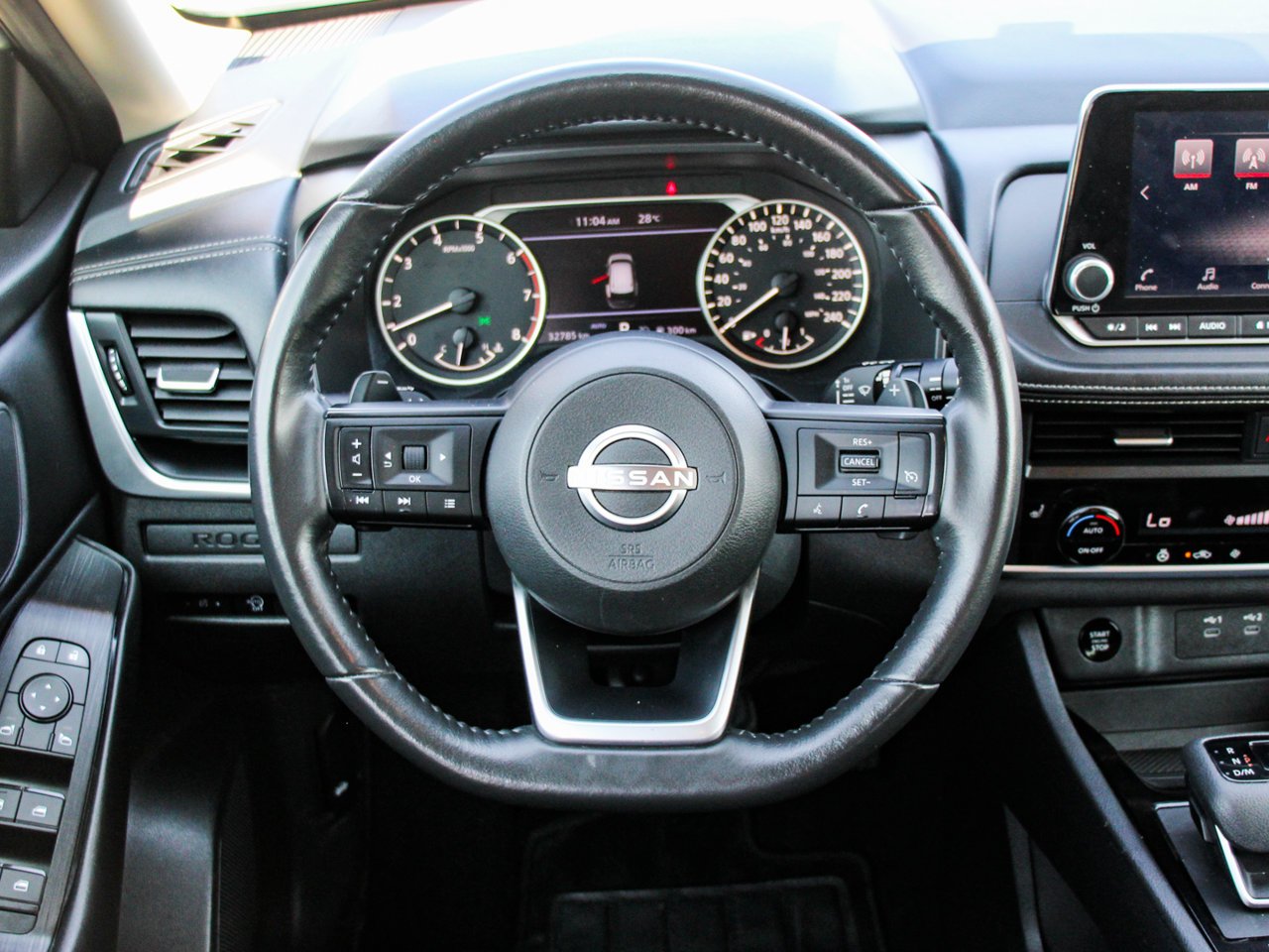 2024 Nissan Rogue AWD S White Sherwood Park - photo #17