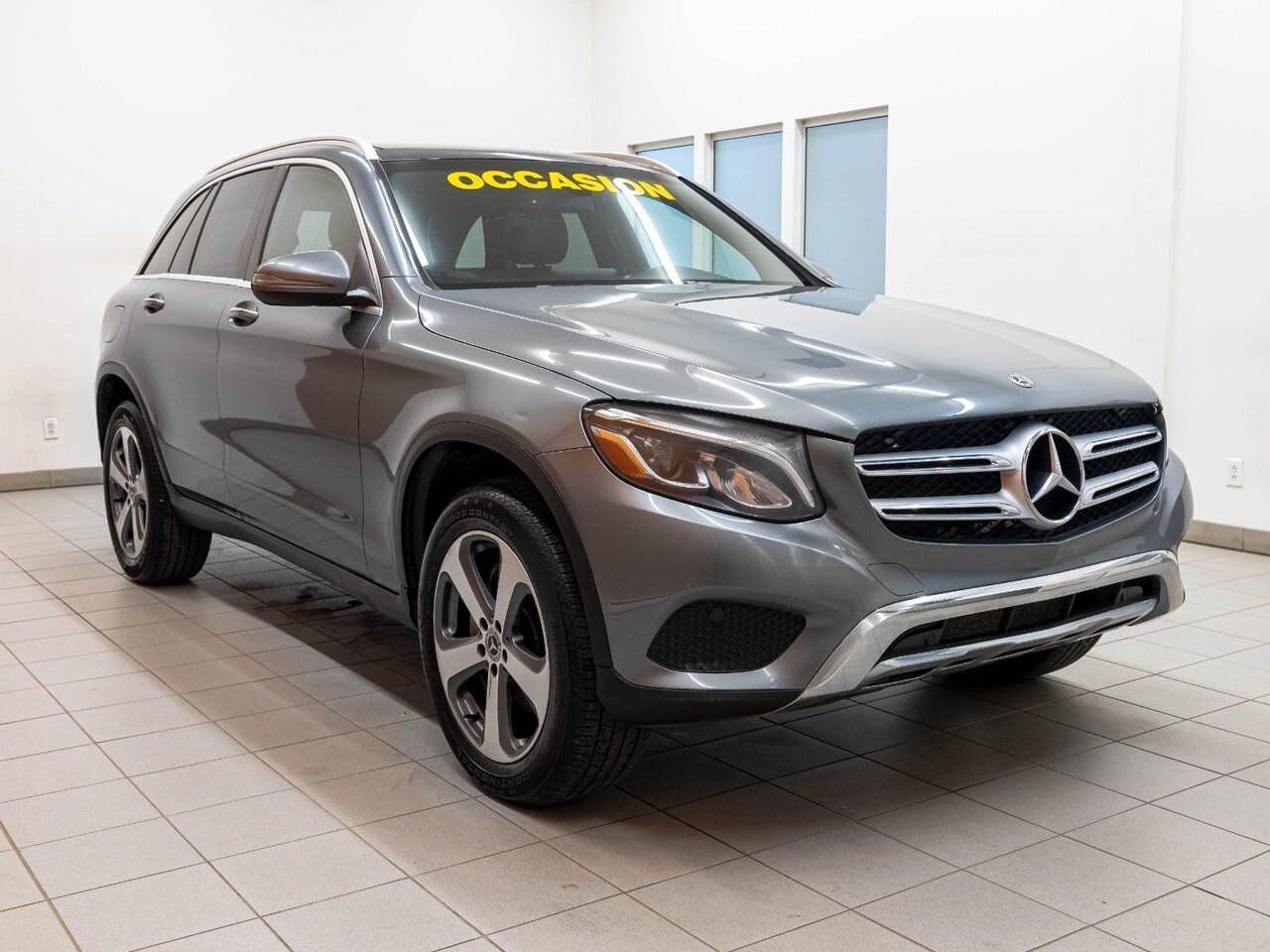 Mercedes-Benz GLC 300 4MATIC *TOIT* NAV CUIR SIÈGES CHAUFF 2018 Gris Saint-Jérôme - photo #9