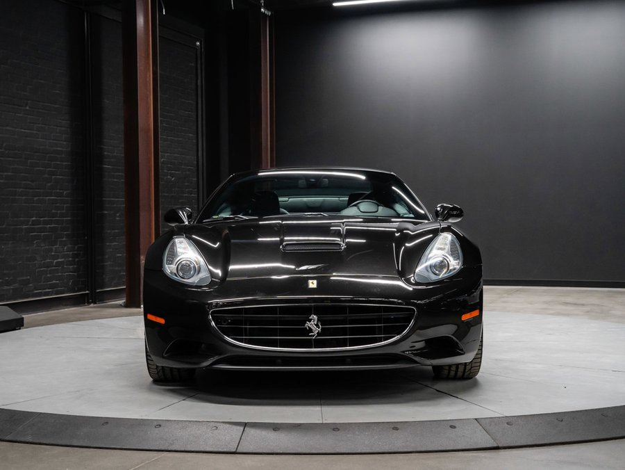 2011 Ferrari California 2011 Black