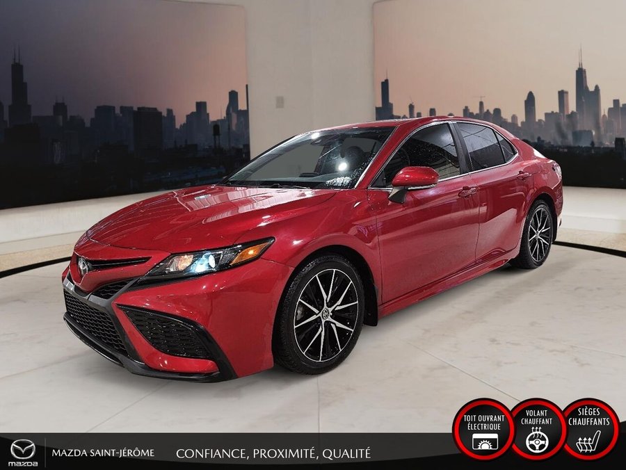 Toyota Camry SE | AWD | CUIR | TOIT OUVRANT | 2021 Rouge