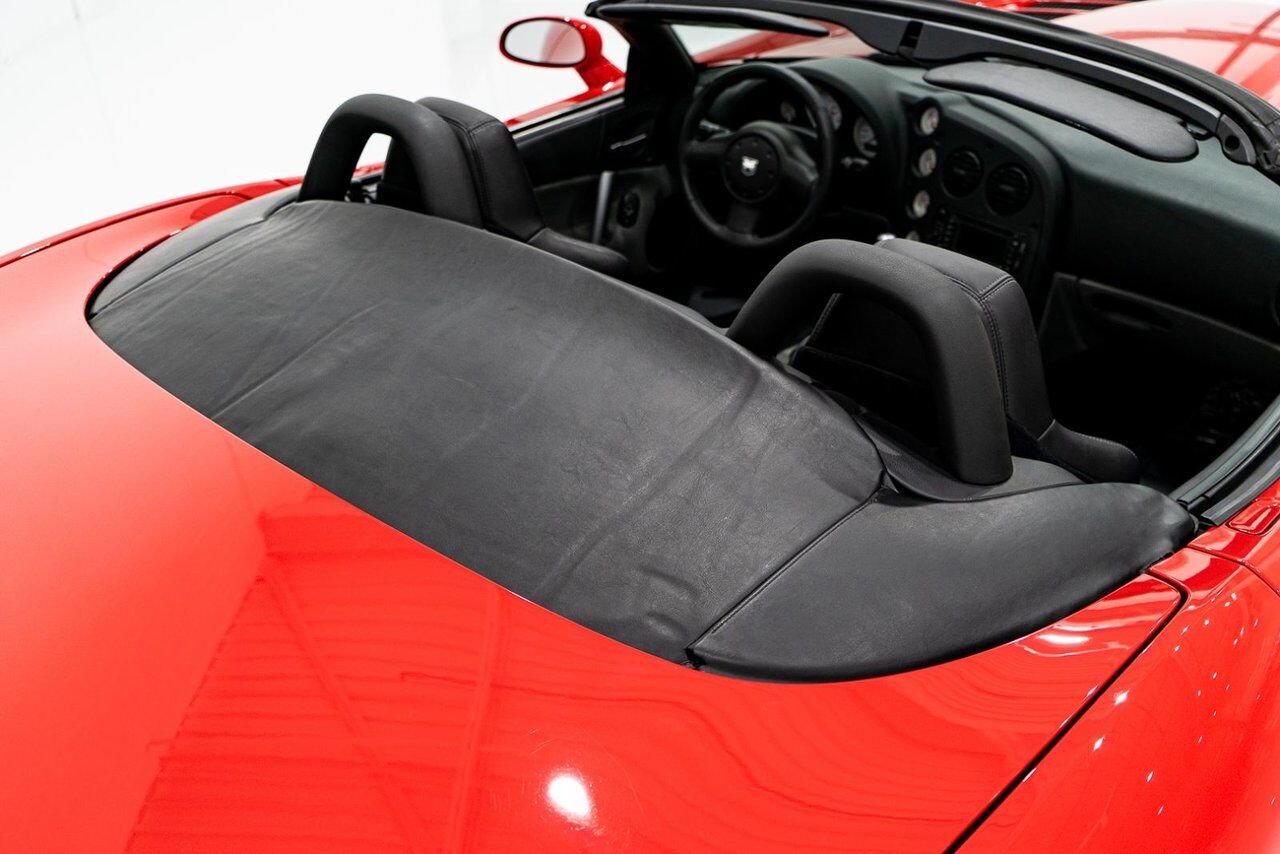 Dodge Viper Clean Title With Only 2,063 km (1,282 Miles) From New 2008 Rouge Montréal - photo #75
