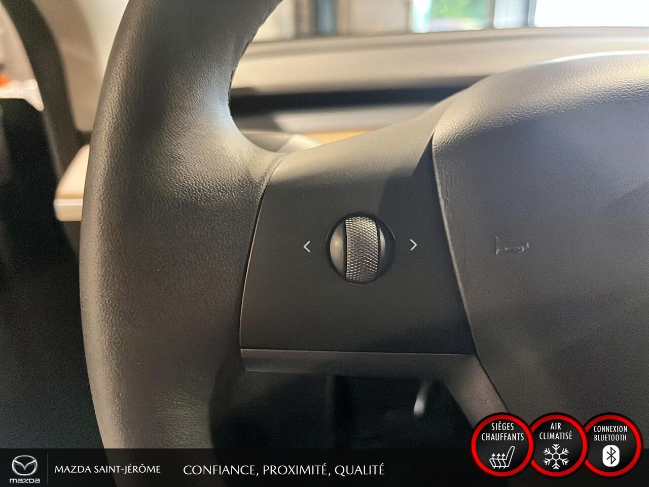 2023 Tesla Model Y MOON ROOF | LEATHER | Black Saint-Jérôme - photo #13