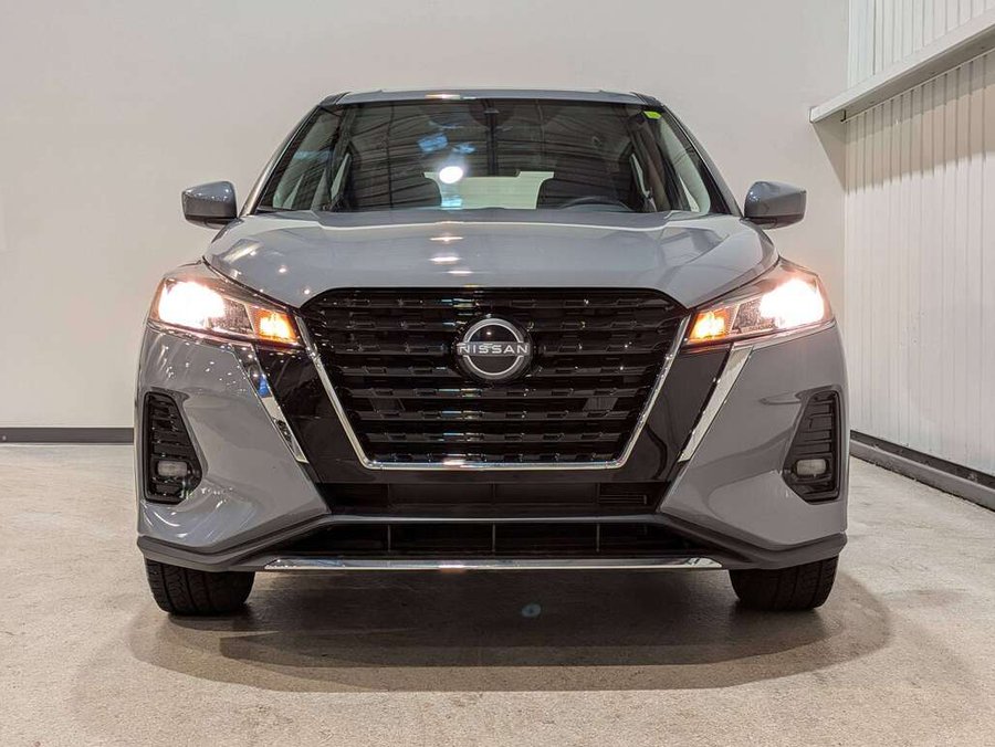 2024 Nissan Kicks Grey
