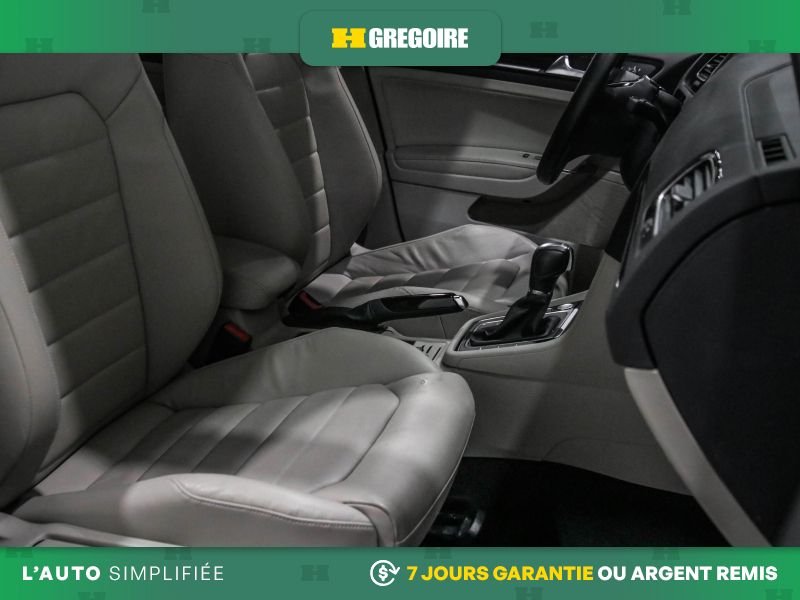 Volkswagen Golf 2019 Bleu Laval - photo #29