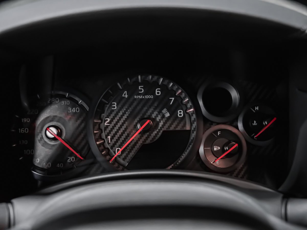 2023 Nissan GT-R PREMIUM White Montreal - photo #34