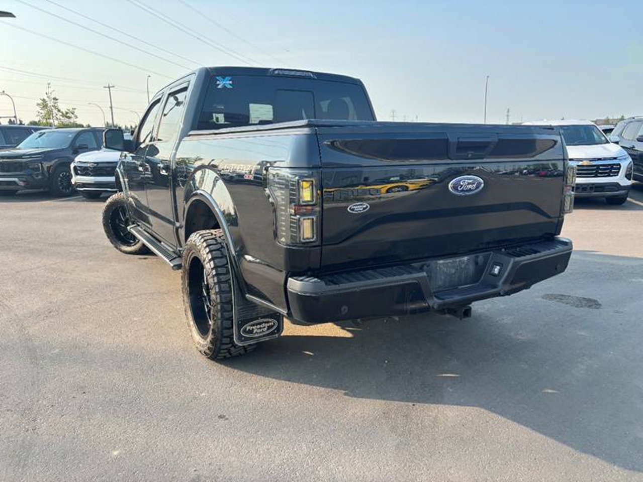2016 Ford F-150 4WD SuperCrew 145 XLT Black Sherwood Park - photo #3