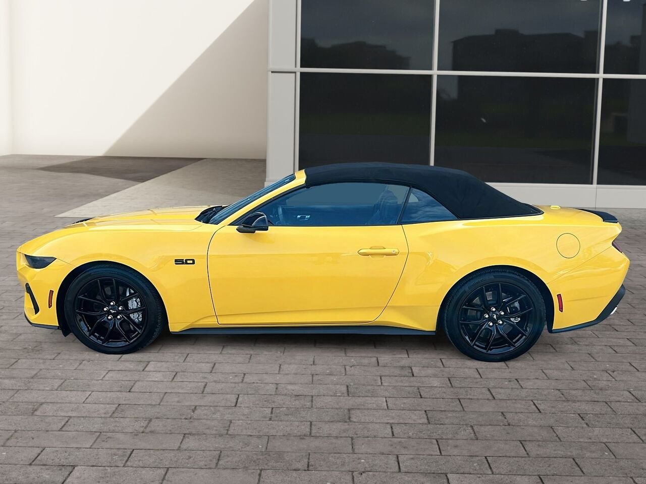 2024 Ford Mustang Yellow Québec - photo #7