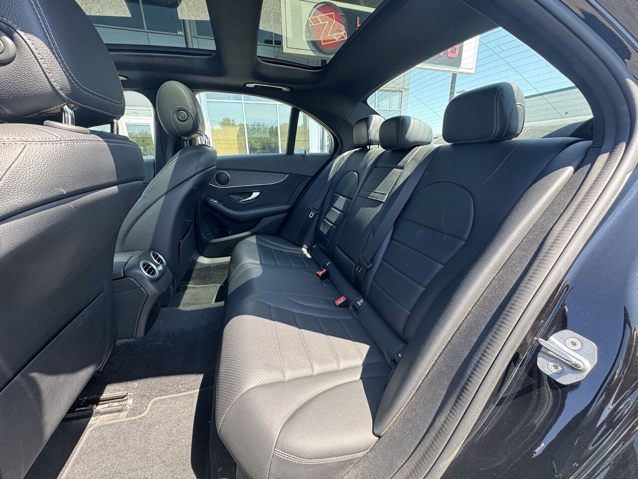 Mercedes-Benz C300 Sport Pack + Night Pack 2021 Noir Granby - photo #11