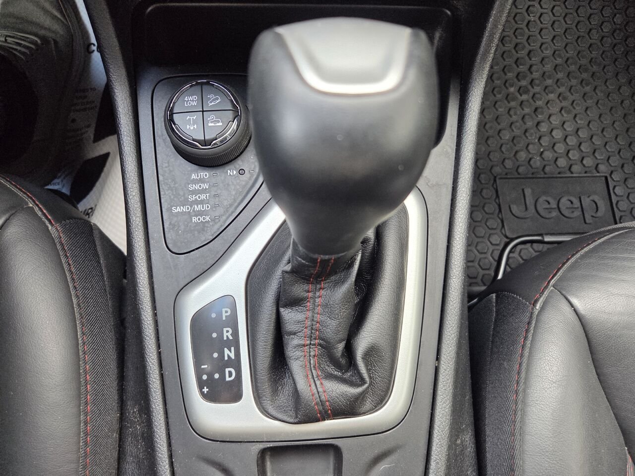 2018 JEEP CHEROKEE Silver Amos - photo #17