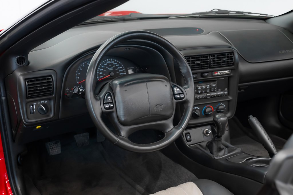 2002 Chevrolet Camaro SS PRIX EN USD *CAR IN MILES * Red Montreal - photo #17