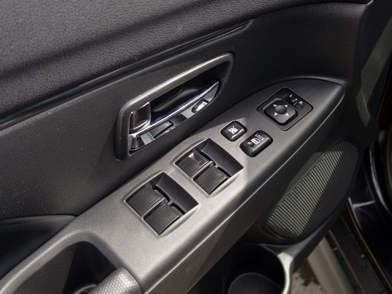 2019 Mitsubishi RVR GT AWC Black Sherwood Park - photo #18