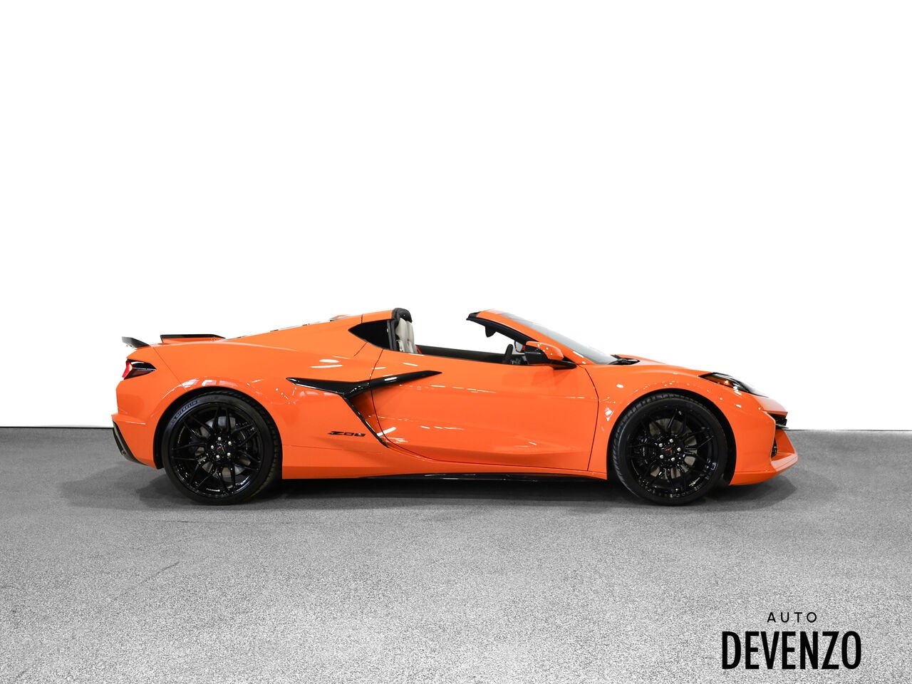 Chevrolet Corvette 2024 Orange Saint-Eustache - photo #1