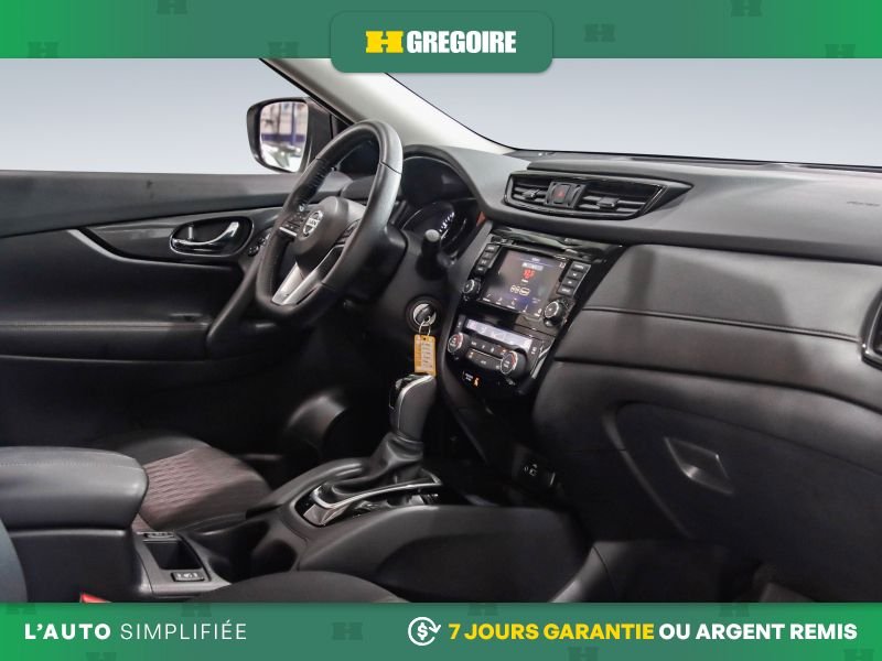 Nissan Rogue 2020 Blanc Laval - photo #26