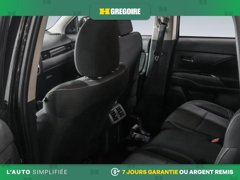 2020 Mitsubishi Outlander Black Saint-Eustache - photo #21