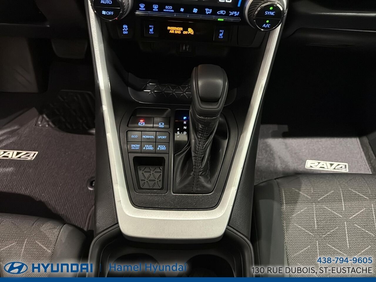 2019 Toyota RAV4 Blue Saint-Eustache - photo #19