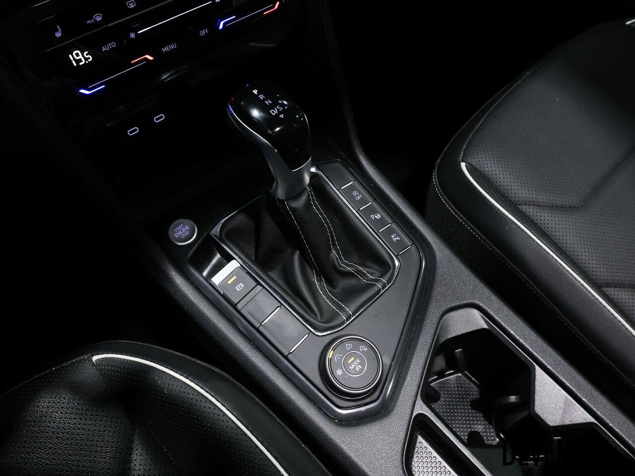 2023 Volkswagen Tiguan Silver Saint-Eustache - photo #21