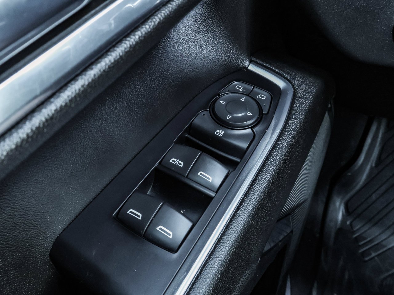 2023 GMC Sierra 1500 4WD Crew Cab 147 SLE Black Sherwood Park - photo #18