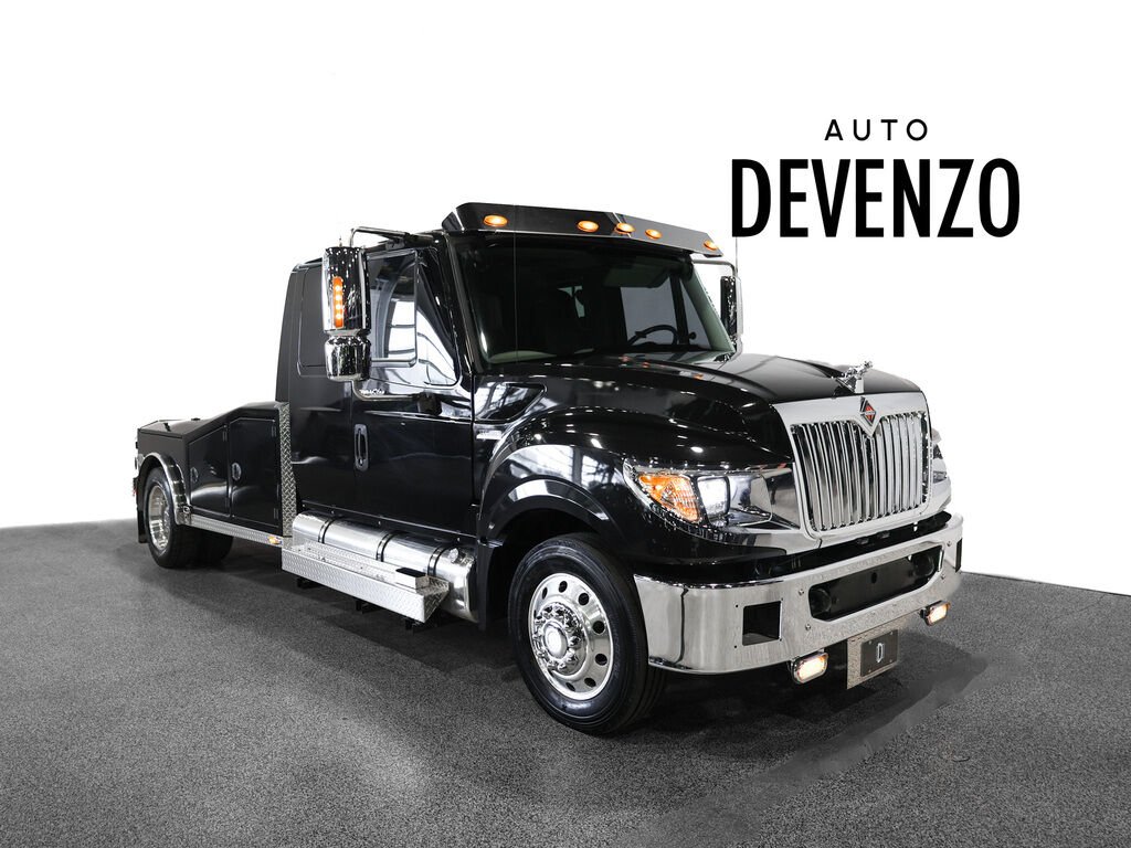 2014 International TerraStar RV Hauler 6.4L Diesel MAXXFORCE Black Saint-Eustache - photo #0