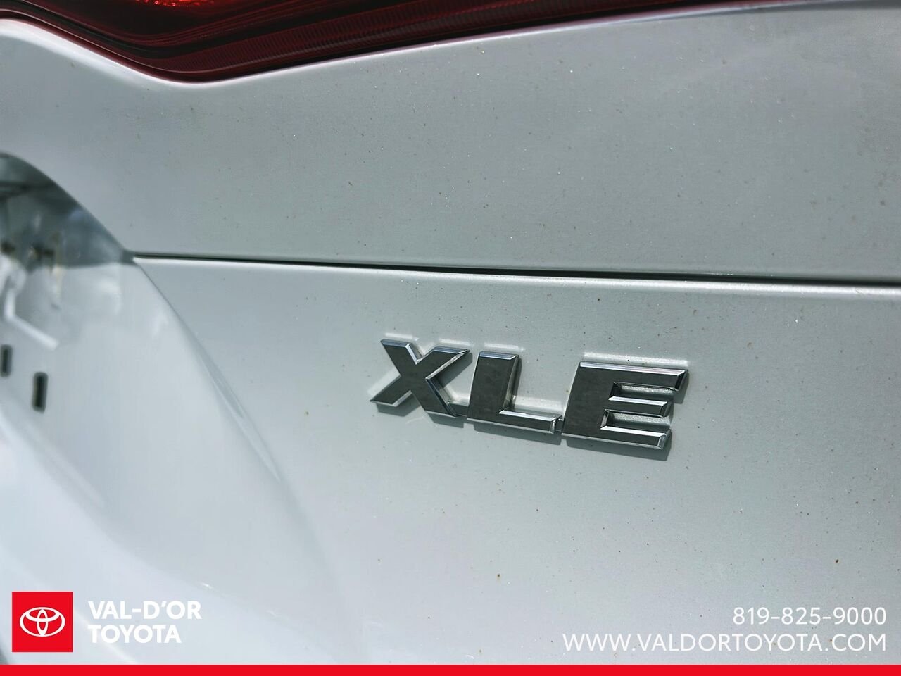 Toyota Venza XLE TI 2023 Frisson glacé nacré Val-d'Or - photo #6