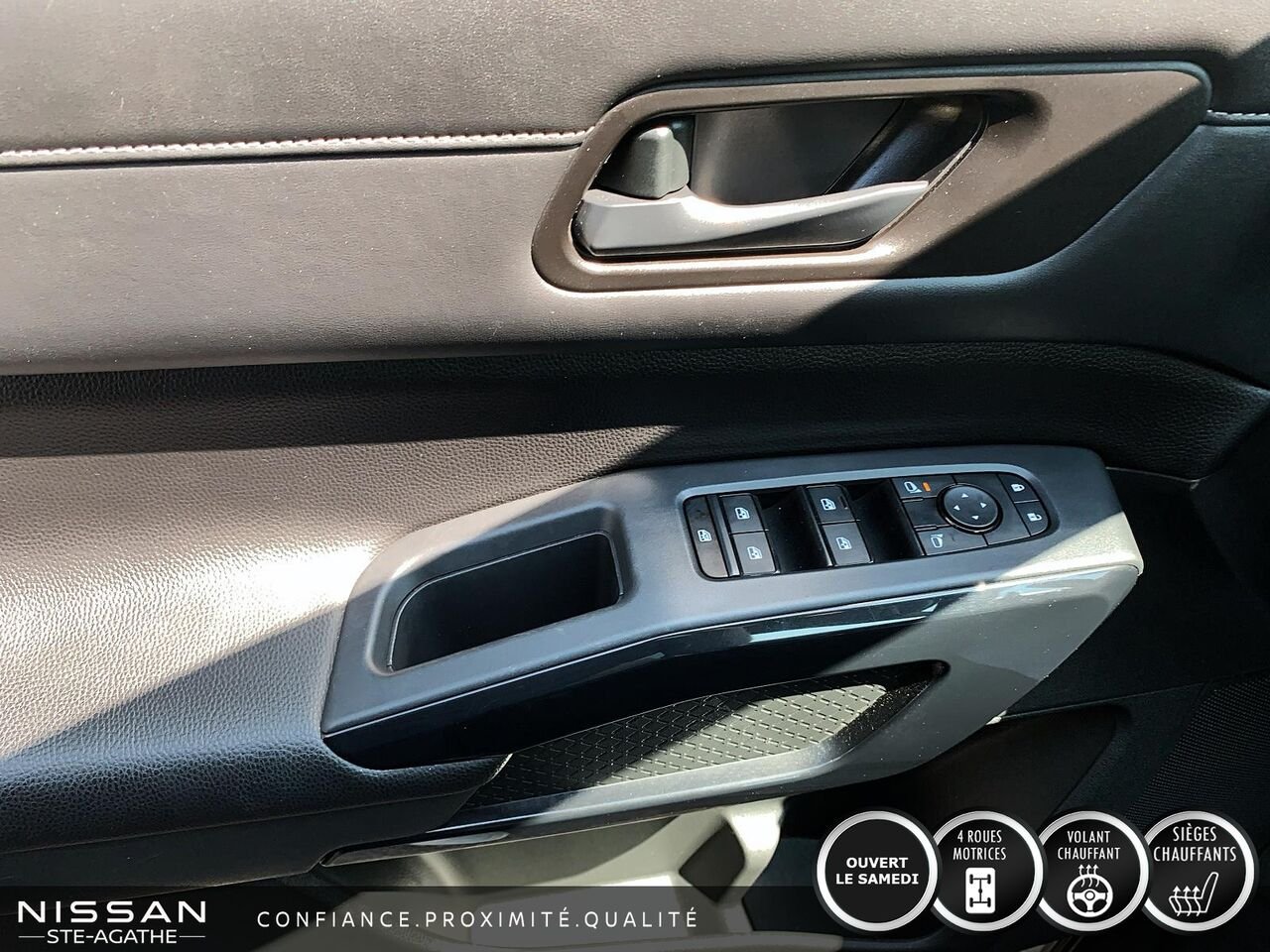 2024 Nissan Pathfinder Blue Saint-Jérôme - photo #15