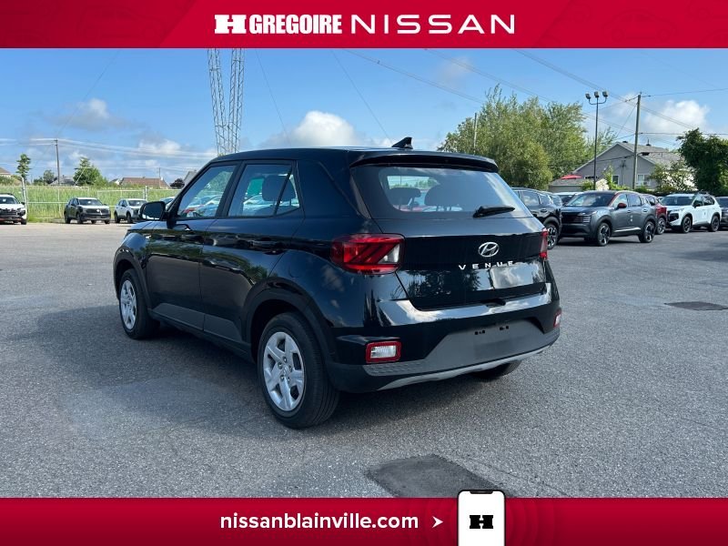 Hyundai Venue 2022 Noir Blainville - photo #7