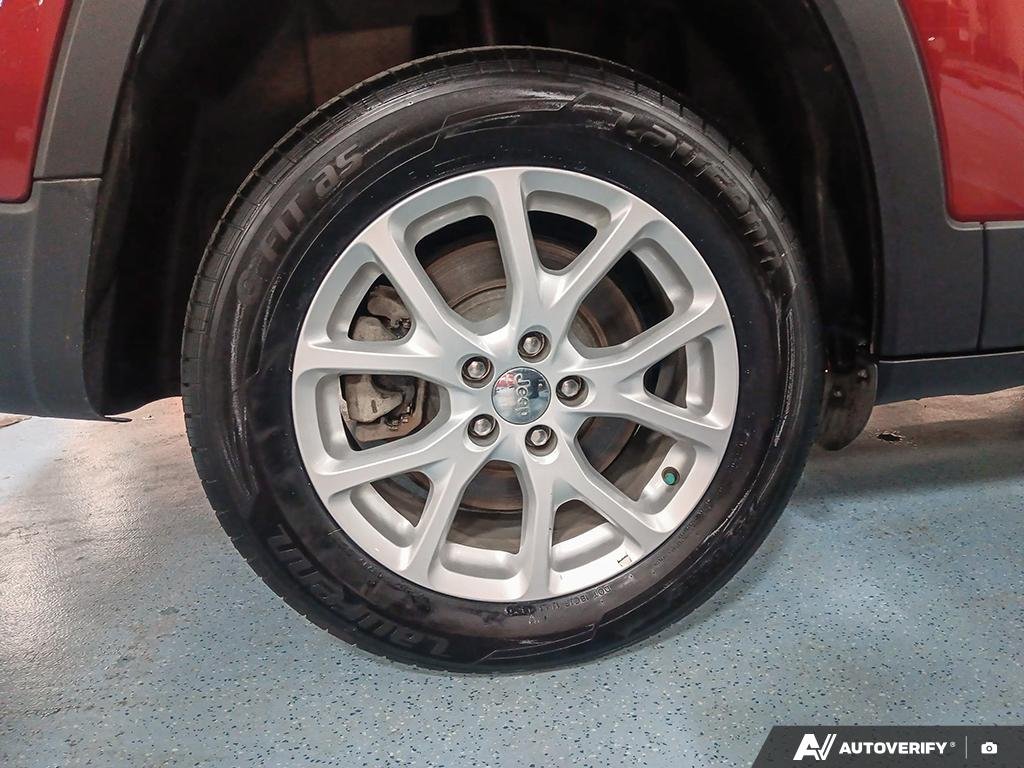 2015 Jeep Cherokee 2601729A | North Red Edmonton - photo #5