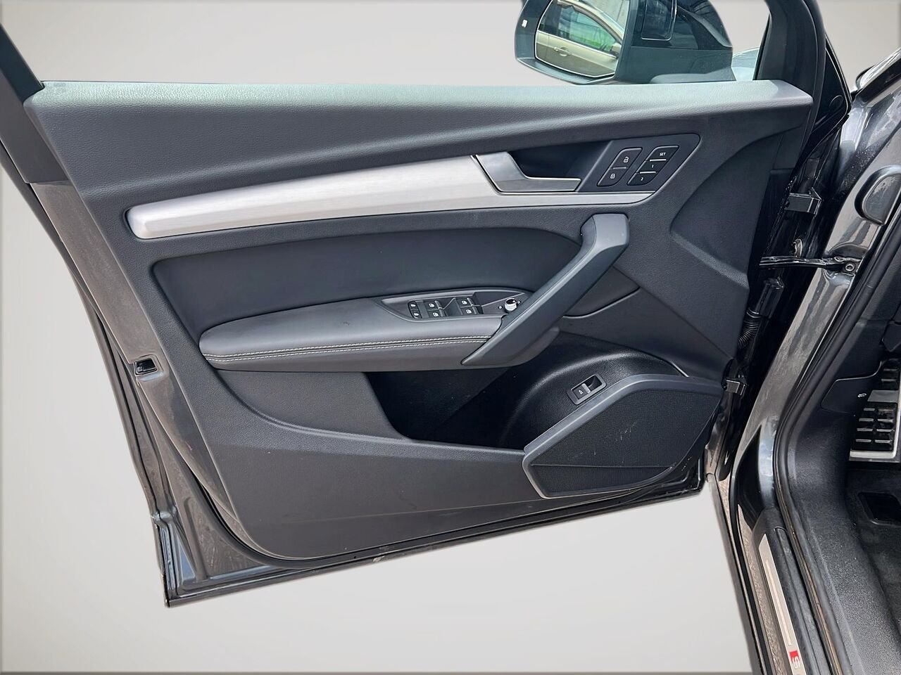 2025 Audi Q5 Sportback PROGRESSIV Grey Québec - photo #10