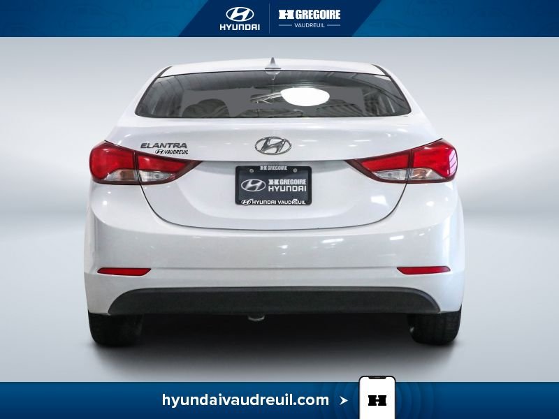 2016 Hyundai Elantra White Saint-Eustache - photo #8