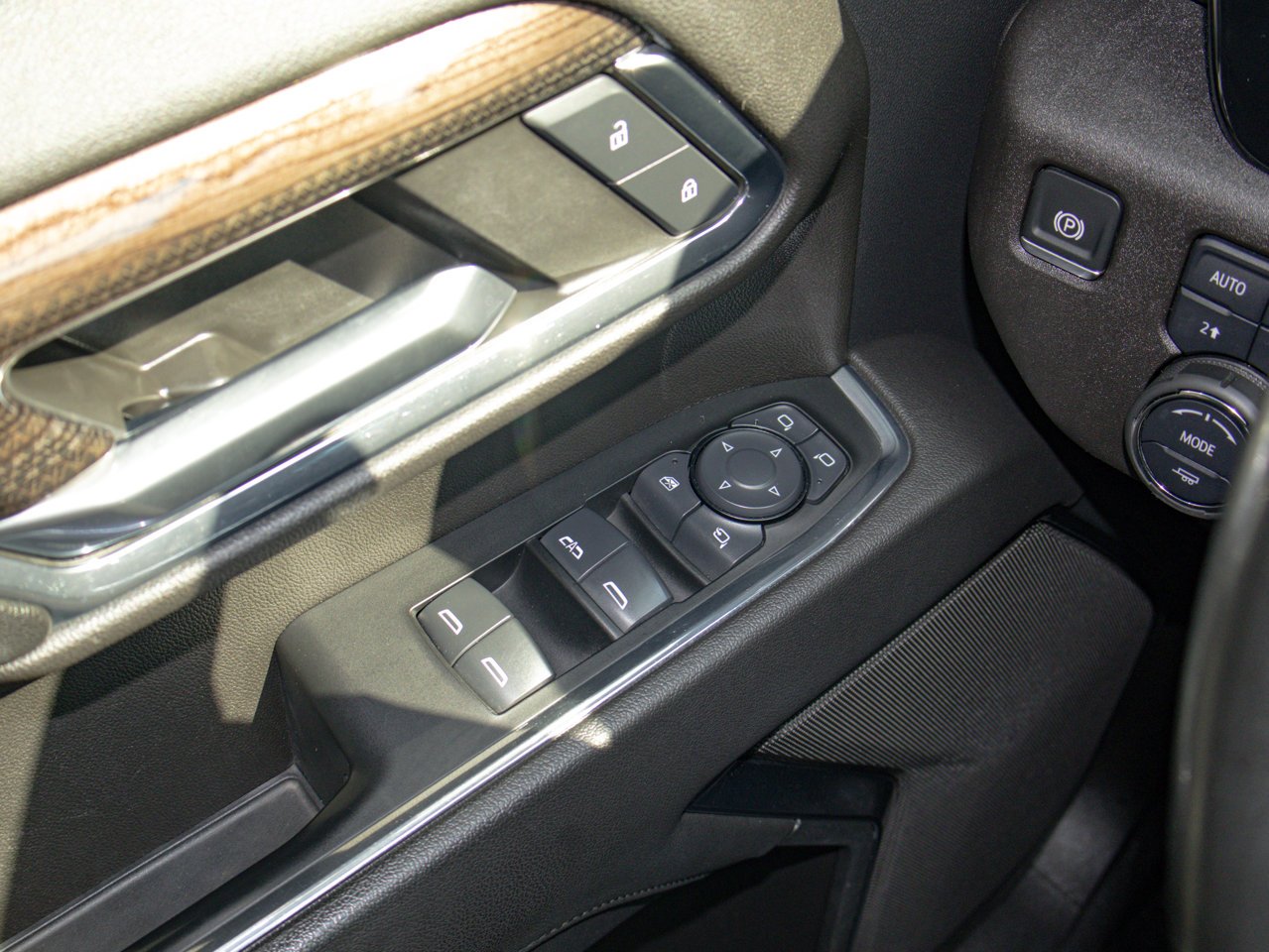 2024 Chevrolet Silverado 2500HD 4WD Crew Cab 159 LT Grey Sherwood Park - photo #20