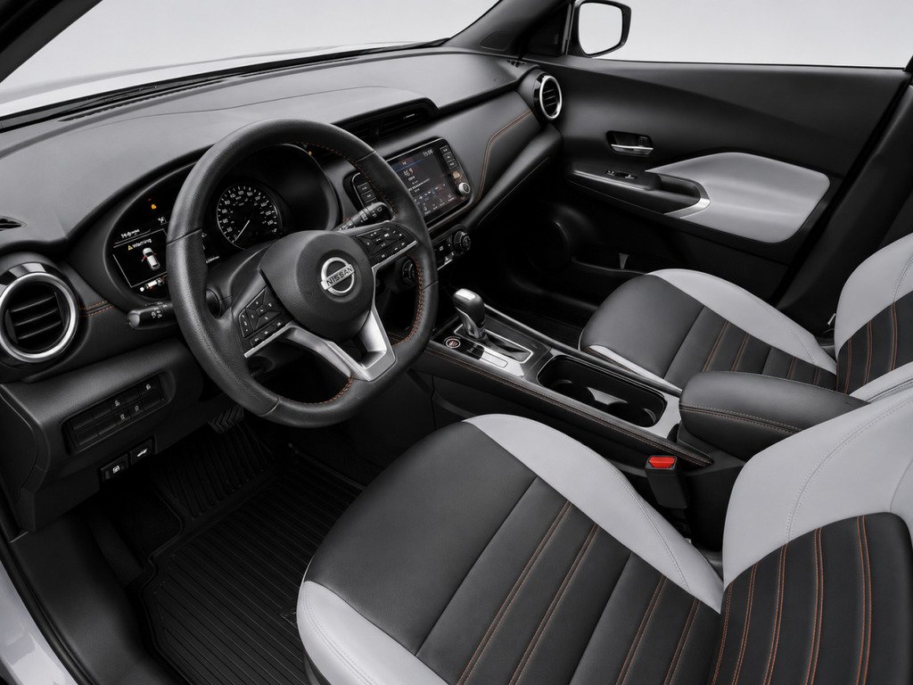 2024 Nissan Kicks Grey Saint-Basile-le-Grand - photo #13
