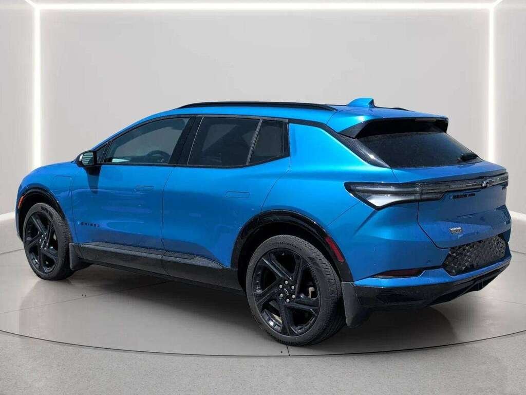 2024 Chevrolet Equinox Blue Gatineau - photo #2