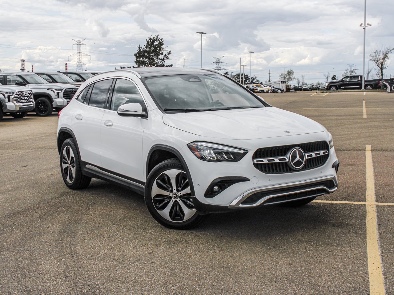 2024 Mercedes-Benz GLA GLA 250 4MATIC SUV White Sherwood Park - photo #1